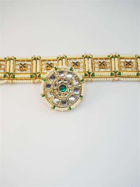 Maang Tikka for Wedding | Now Buy Latest Maang Tikka Online - Niscka