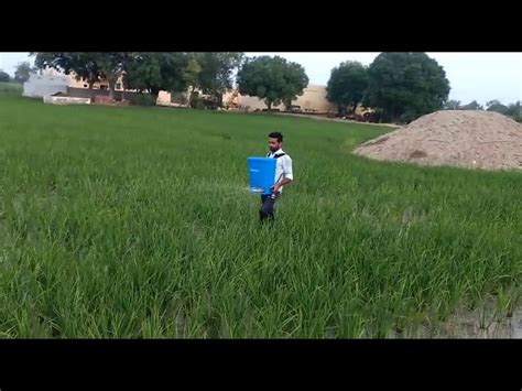 Broadcasting Fertilizer 的图像结果