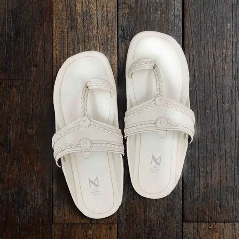 Desi White – The Madras Trunk