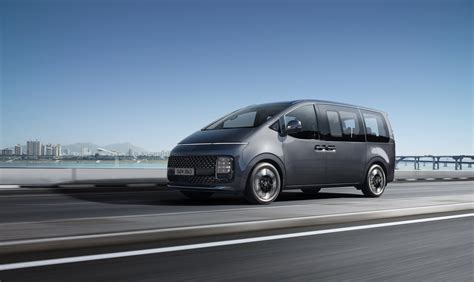 Hyundai Launches New Staria Hybrid, Unveils Enhanced 2024 MY - Korean ...