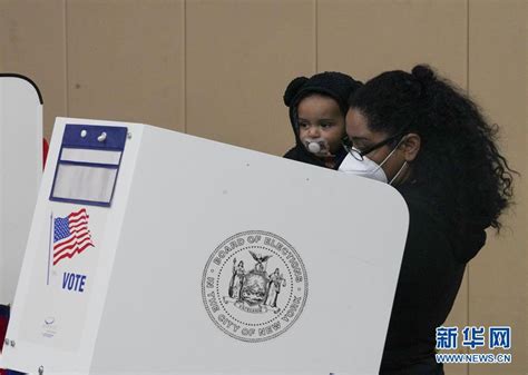 美国中期选举在即！民调：黑人选民和拉丁裔选民从民主党转向共和党_支持_数据_显示