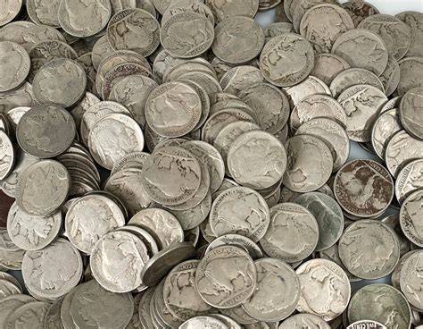 Lot - LOT OF 1000+ ASSORTED UNSEARCHED BUFFALO NICKELS