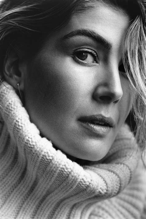 Rosamund Pike on her Golden Globe-nominated role in I Care A Lot ...