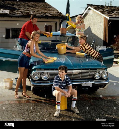 The wonder years tv fred savage hi-res stock photography and images - Alamy