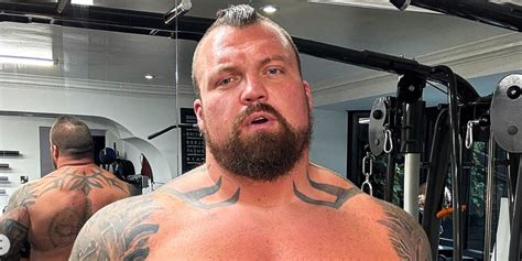 Eddie Hall Controversially KOs Mariusz Pudzianowski in His Pro MMA Debut
