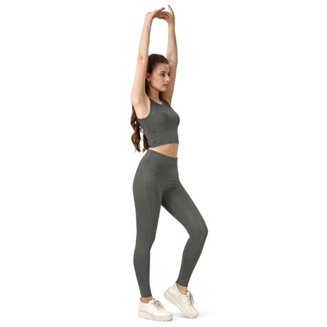 Quick-Dry Sleeveless Crop Top & High-Waist Legging Set – SOIE Woman