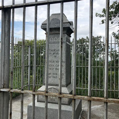 First Brides Grave, Sioux City - Tripadvisor