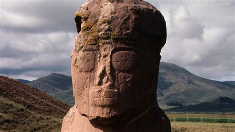 Peruvian Pyramids 的图像结果