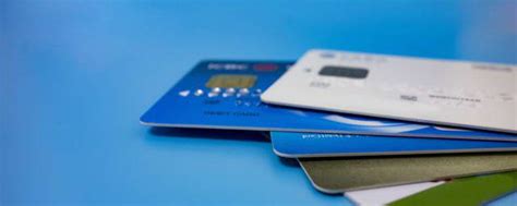 学生办借记卡还是储蓄卡（借记卡和储蓄卡的区别） - 唐山味儿