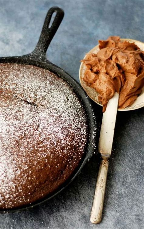 chocolate skillet cake
