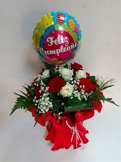 Ramos De Rosas En Cumple Anos Flores De Feliz Cumpleaños Clemda