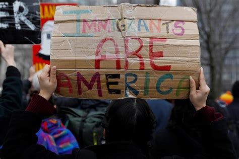 14,000 unaccompanied immigrant children in US custody