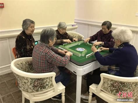 97岁奶奶患老年痴呆 打麻将却屡战屡胜令人称奇 - 青岛新闻网
