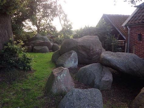 HUNEBED D4 BIJ MIDLAREN (2026) All You Need to Know BEFORE You Go (with ...