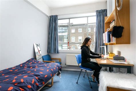 A Guide to Postgraduate Accommodation Near UCL - Studio Flats London