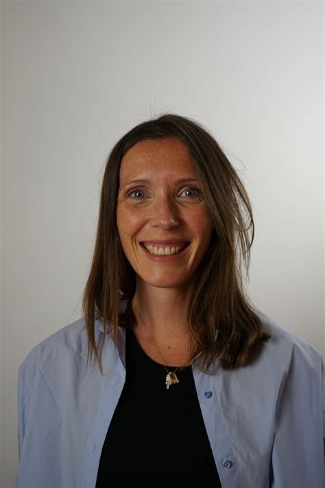 Engorged vs. Clogged Duct vs. Mastitis: Key Differences - Perifit