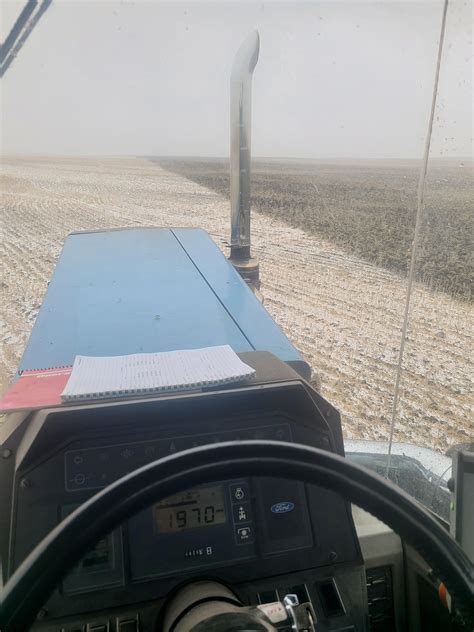 Real life farm sim snow glitch : r/farmingsimulator