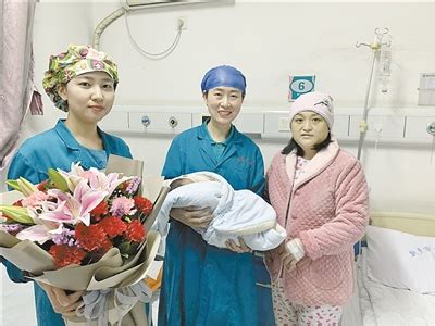 北京妇产医院首个20后宝宝降生 还是个“小王子”