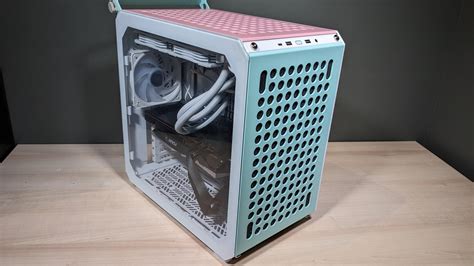 Building With Cooler Master’s Qube 500 Modular Case: Great Concept ...