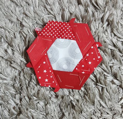 Hexagon Coaster Project Quilt Tutorial 的图像结果