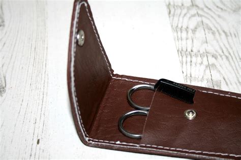 Beautykinguk: Moustache Grooming Kit from Barber Pole