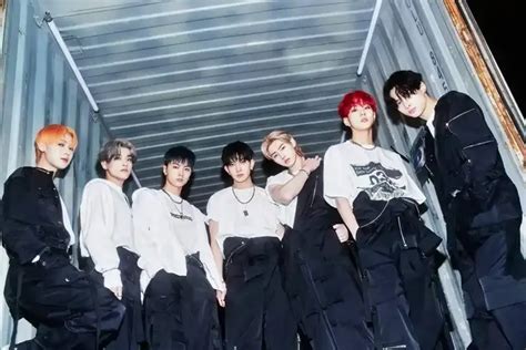 ENHYPEN leads the D-Awards earning their first Daesang