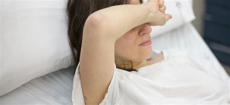 Irregular Periods: Causes, Symptoms, and Treatment Options