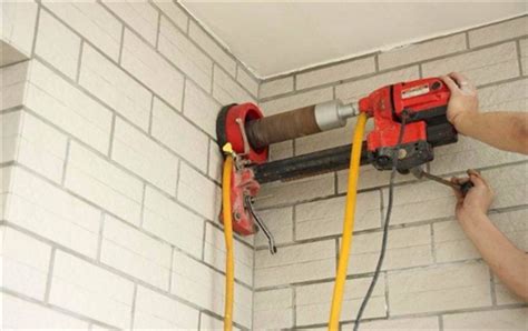 墙面水电开槽维修 吉安市吉州区墙面打孔安装 吉水县电路插座安装