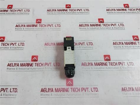 Moeller At0-02-1-zb Mechanical Interlock Switch 4000V Ip65 Iec 947/En ...