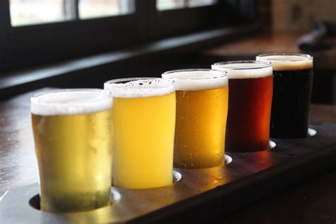 Beer & Cocktails — Strawberry Alley Ale Works