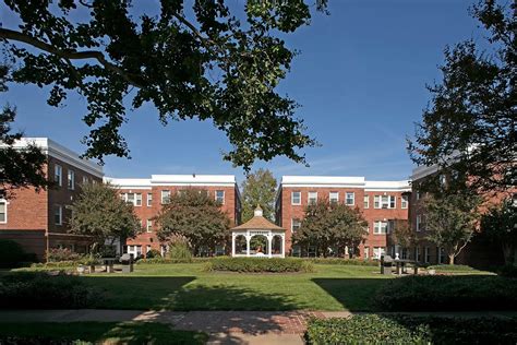 Monticello-Lee - Alexandria, VA 22314 | ApartmentGuide.com