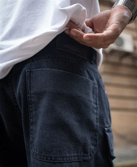 Black Multi Pockets Baggy Fit Denim Cargo Jeans – Stylish and Practical ...