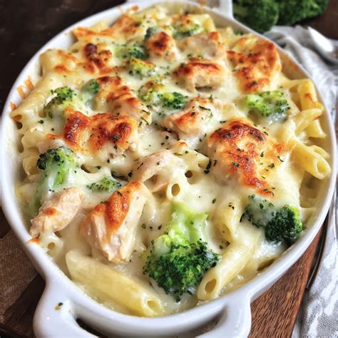 Creamy Chicken & Broccoli Alfredo Pasta Bake Recipe - Recipes by Clare