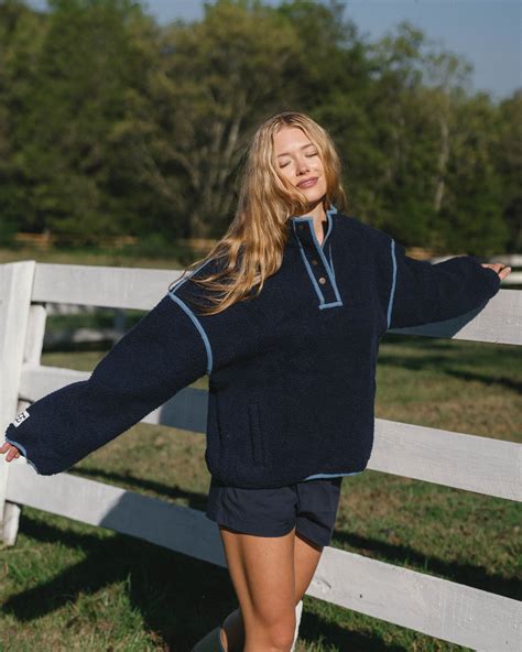 Denim Trim Fleece Pullover – Eleven Eleven