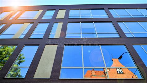 Commercial Building Facade 的图像结果