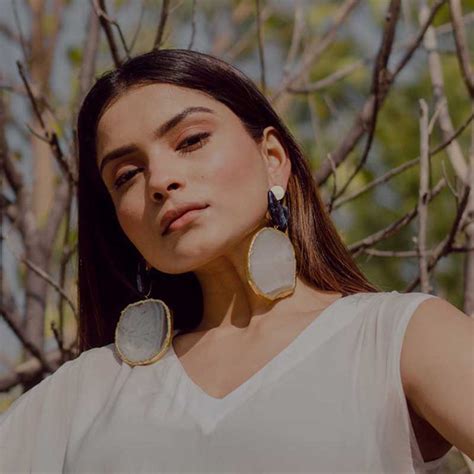 Collections – My Meera Store