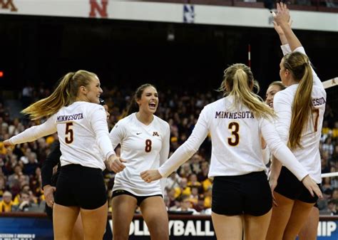 MN Gophers women's volleyball sweeps Hawaii in 2nd-round NCAA