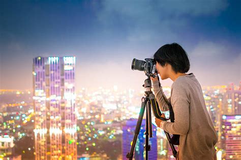 View through Camera Lens 的图像结果