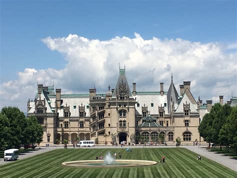 Download Biltmore Estate In North Carolina | Wallpapers.com