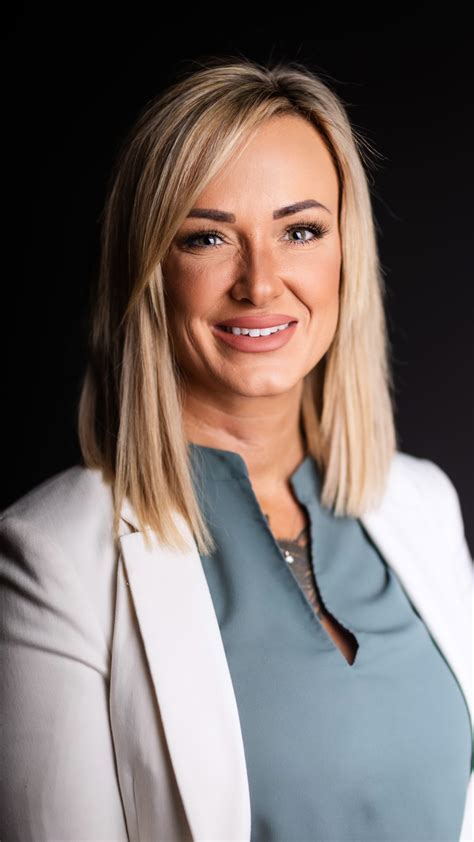 L&C Women’s History Month Event with Netflix star *** Hoffman