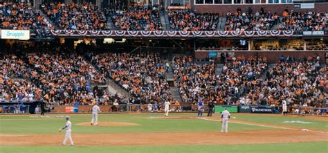 How the 2002 Oakland A's Season Changed Baseball - Shortform Books