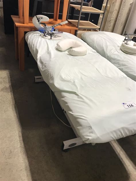 SILHOUET-TONE WHITE ELECTRIC ADJUSTABLE MASSAGE TABLE WITH REMOTE