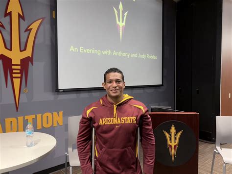 Full Circle: Anthony Robles returns to inspire new generation at ...