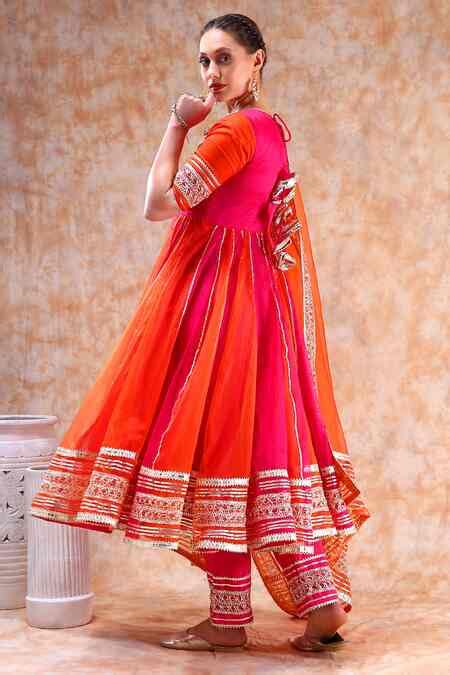 Pomcha Jaipur- Buy Anarkalis, Kurtas, Lehengas Online 2026