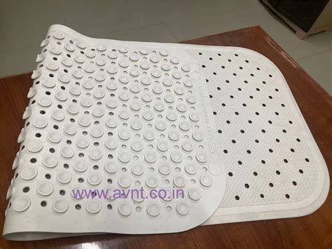 Anti Skid Bathroom Mat for hotels and homes