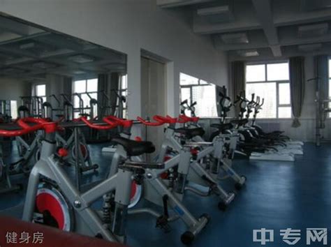 深圳市体育运动学校学费多少-广东技校排名网
