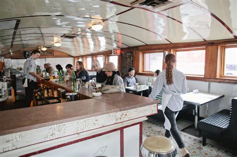 24 Best Williamsburg Restaurants You Must Try Right Now