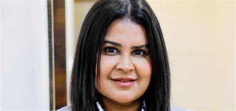 Get Glam Ready For A Summer Evening With Mrunal Panchal - 5th Edition ...