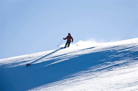 Snowboarding & Skiing in Hawaii: Here's How, Conditions & What to Expect