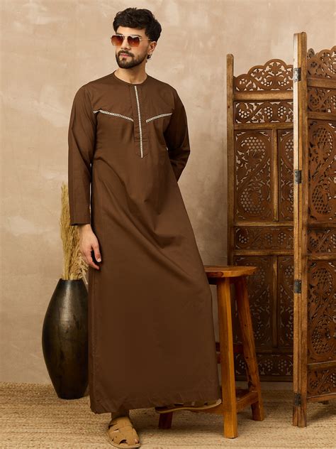 Men’s Brown Thobe with Stylish Contrast Piping Design – Nabia